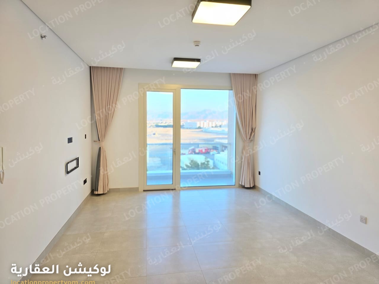 شقة بتصميم راقٍ للبيع في مسقط هيلز - افينيو هيلز - تملك حر